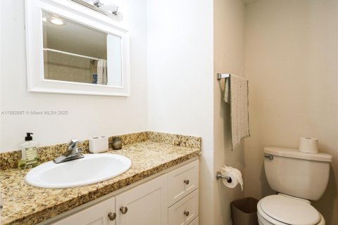 Appartement à louer à Miami, Floride: 3 chambres, 112.41 m2 № 1945664 - photo 24