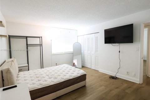 Appartement à louer à Miami, Floride: 3 chambres, 112.41 m2 № 1945664 - photo 15