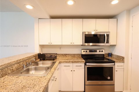 Appartement à louer à Miami, Floride: 3 chambres, 112.41 m2 № 1945664 - photo 27