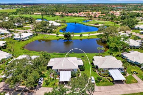 House in Venice, Florida 3 bedrooms, 133.69 sq.m. № 1884633 - photo 1