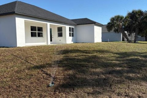 House in North Port, Florida 3 bedrooms, 182.27 sq.m. № 2204301 - photo 2