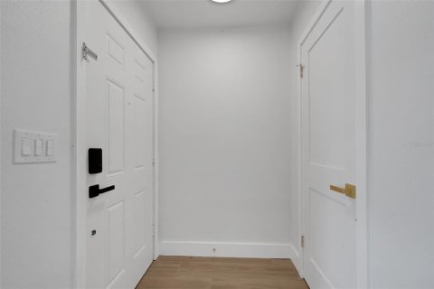 Appartement à louer à Belleair Bluffs, Floride: 2 chambres, 106.28 m2 № 2408943 - photo 16