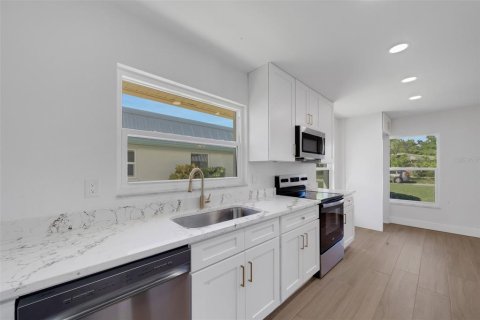 Appartement à louer à Belleair Bluffs, Floride: 2 chambres, 106.28 m2 № 2408943 - photo 23