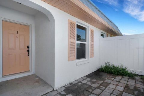 Appartement à louer à Belleair Bluffs, Floride: 2 chambres, 106.28 m2 № 2408943 - photo 13