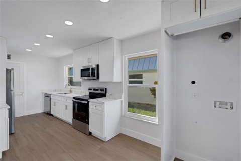 Appartement à louer à Belleair Bluffs, Floride: 2 chambres, 106.28 m2 № 2408943 - photo 20