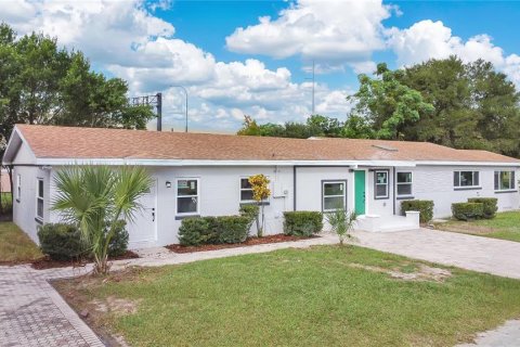 House in Winter Park, Florida 5 bedrooms, 229.65 sq.m. № 2135448 - photo 28
