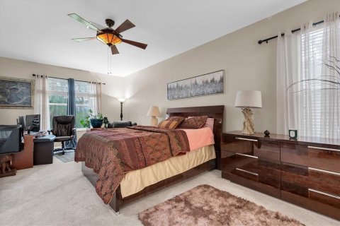 House in Tampa, Florida 4 bedrooms, 320.98 sq.m. № 2321021 - photo 23