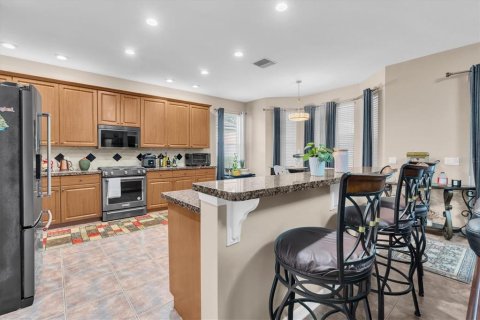 House in Tampa, Florida 4 bedrooms, 320.98 sq.m. № 2321021 - photo 11