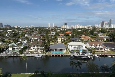 Copropriété à louer à Aventura, Floride: 2 chambres, 147.71 m2 № 2086196 - photo 2