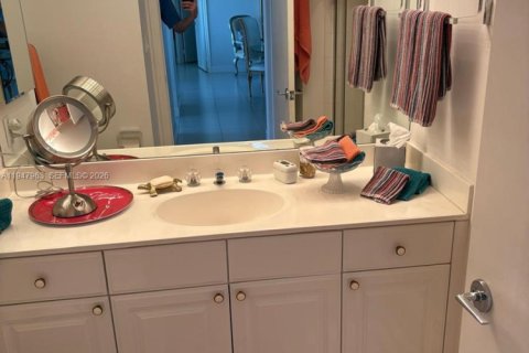 Copropriété à louer à Aventura, Floride: 2 chambres, 147.71 m2 № 2086196 - photo 17