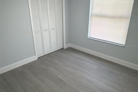 House in Gainesville, Florida 3 bedrooms, 102.56 sq.m. № 1913546 - photo 8