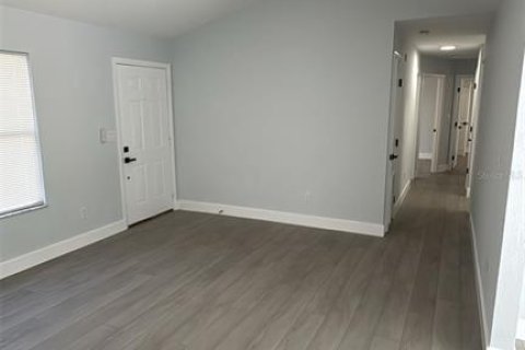 House in Gainesville, Florida 3 bedrooms, 102.56 sq.m. № 1913546 - photo 4