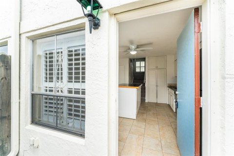 Touwnhouse à vendre à Tampa, Floride: 2 chambres, 96.99 m2 № 1899681 - photo 17