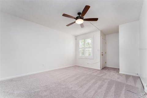 Touwnhouse à vendre à Tampa, Floride: 2 chambres, 96.99 m2 № 1899681 - photo 10