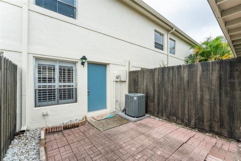 Touwnhouse à vendre à Tampa, Floride: 2 chambres, 96.99 m2 № 1899681 - photo 18