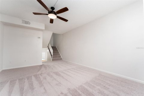 Touwnhouse à vendre à Tampa, Floride: 2 chambres, 96.99 m2 № 1899681 - photo 9