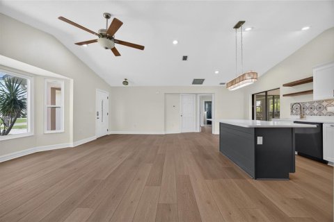 Villa ou maison à vendre à Punta Gorda, Floride: 3 chambres, 141.58 m2 № 2360911 - photo 8