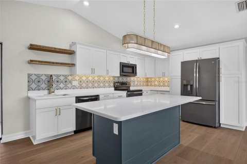 Villa ou maison à vendre à Punta Gorda, Floride: 3 chambres, 141.58 m2 № 2360911 - photo 10