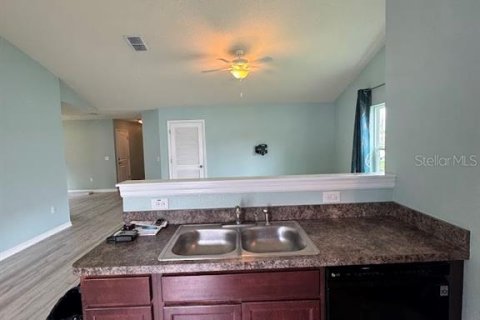 Casa en alquiler en Spring Hill, Florida, 3 dormitorios, 140.1 m2 № 1910633 - foto 24