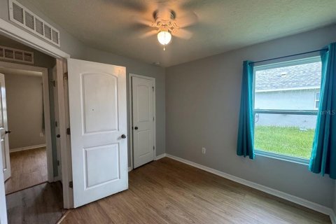 Casa en alquiler en Spring Hill, Florida, 3 dormitorios, 140.1 m2 № 1910633 - foto 8
