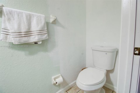 Adosado en venta en Tamarac, Florida, 2 dormitorios, 132.66 m2 № 1993356 - foto 12