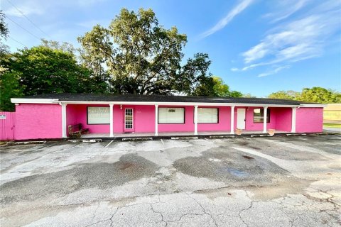Immobilier commercial à louer à New Port Richey, Floride: 78.97 m2 № 1550158 - photo 1