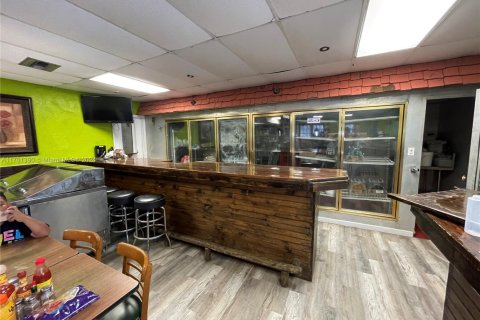 Propiedad comercial en venta en St. Lucie, Florida № 1811228 - foto 29