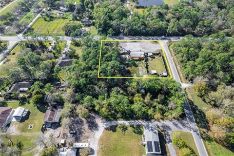 Propiedad comercial en venta en St. Lucie, Florida № 1811228 - foto 7