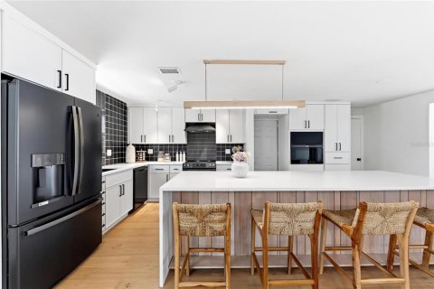 Купить виллу или дом в Сарасота, Флорида 6 комнат, 149.02м2, № 2117128 - фото 9