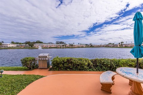 Condo in Hallandale Beach, Florida, 1 bedroom  № 1859679 - photo 5