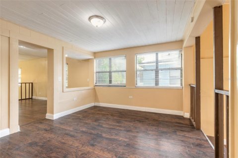 House in Daytona Beach, Florida 3 bedrooms, 142.51 sq.m. № 1879619 - photo 6