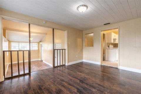 House in Daytona Beach, Florida 3 bedrooms, 142.51 sq.m. № 1879619 - photo 7