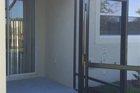 Townhouse in Wesley Chapel, Florida 3 bedrooms, 172.15 sq.m. № 2277214 - photo 5