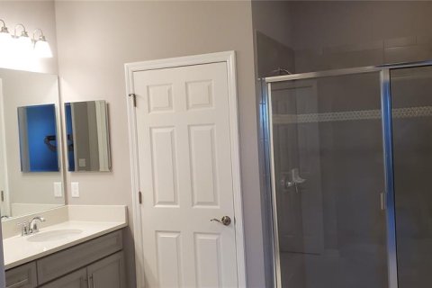 Townhouse in Wesley Chapel, Florida 3 bedrooms, 172.15 sq.m. № 2277214 - photo 9