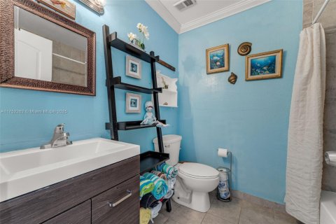House in Homestead, Florida 5 bedrooms, 216.18 sq.m. № 1862463 - photo 19