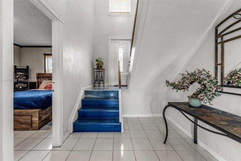 House in Homestead, Florida 5 bedrooms, 216.18 sq.m. № 1862463 - photo 3