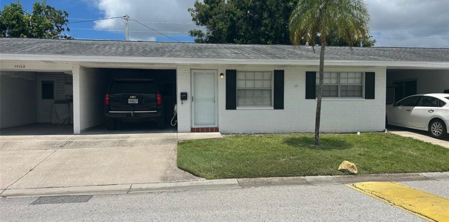 House in Pinellas Park, Florida 2 bedrooms, 79.9 sq.m. № 1793158