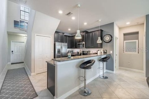 Townhouse in Wesley Chapel, Florida 4 bedrooms, 209.12 sq.m. № 1785087 - photo 7