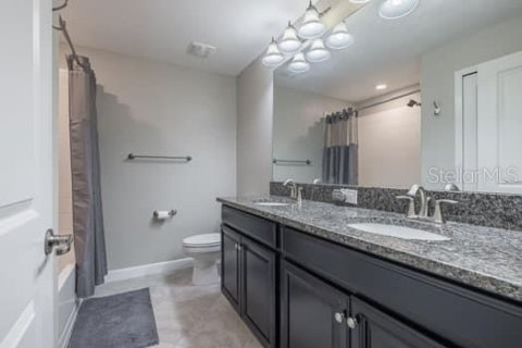 Townhouse in Wesley Chapel, Florida 4 bedrooms, 209.12 sq.m. № 1785087 - photo 18