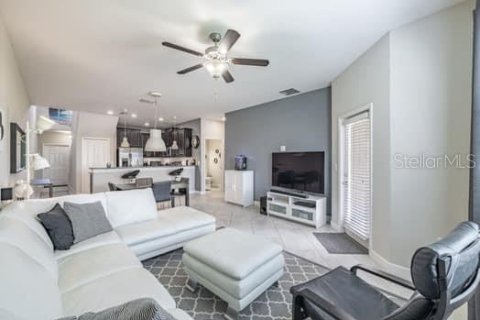 Townhouse in Wesley Chapel, Florida 4 bedrooms, 209.12 sq.m. № 1785087 - photo 9