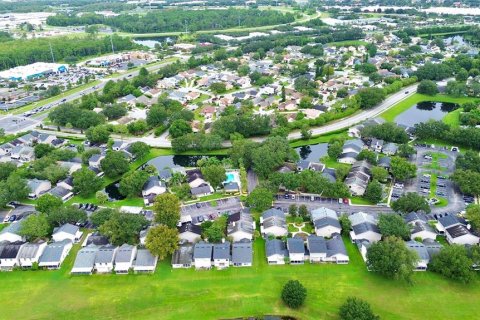 Touwnhouse à vendre à Orlando, Floride: 2 chambres, 117.06 m2 № 1904028 - photo 7