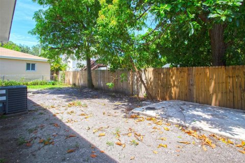 Villa ou maison à vendre à Miami, Floride: 4 chambres, 119.94 m2 № 1922150 - photo 23