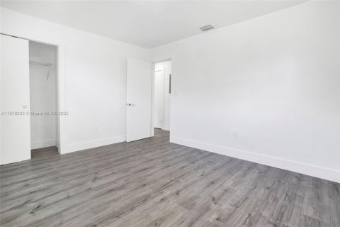 Villa ou maison à vendre à Miami, Floride: 4 chambres, 119.94 m2 № 1922150 - photo 10