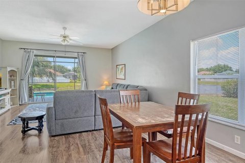 Casa en venta en Lakewood Ranch, Florida, 4 dormitorios, 182 m2 № 1679448 - foto 19