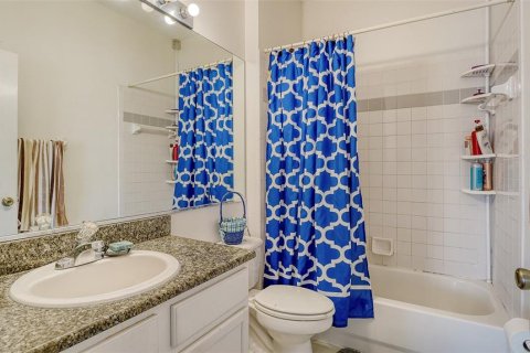 Casa en venta en Lakewood Ranch, Florida, 4 dormitorios, 182 m2 № 1679448 - foto 29