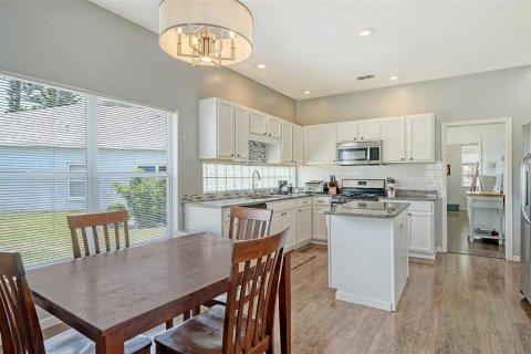 Casa en venta en Lakewood Ranch, Florida, 4 dormitorios, 182 m2 № 1679448 - foto 15