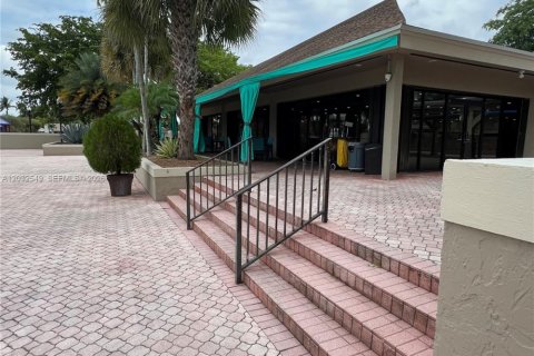 Touwnhouse à louer à Miami, Floride: 2 chambres, 82.22 m2 № 2078487 - photo 29