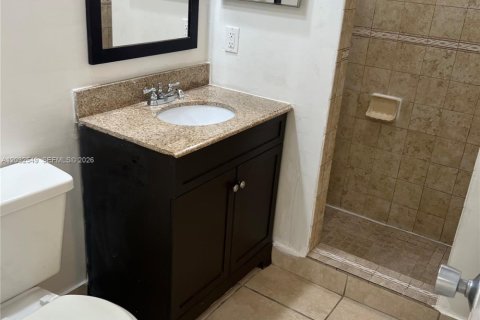Touwnhouse à louer à Miami, Floride: 2 chambres, 82.22 m2 № 2078487 - photo 20