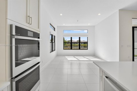 Villa ou maison à vendre à Boynton Beach, Floride: 3 chambres № 1969463 - photo 13