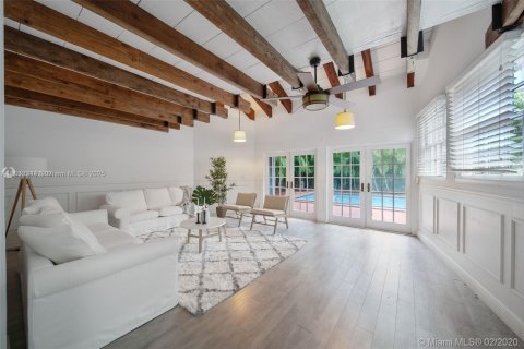 Villa ou maison à louer à Miami Beach, Floride: 3 chambres, 593.37 m2 № 1877562 - photo 3